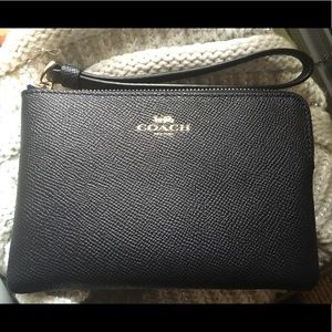 Coach Corner Zip Wristlet Crossgrain Leather